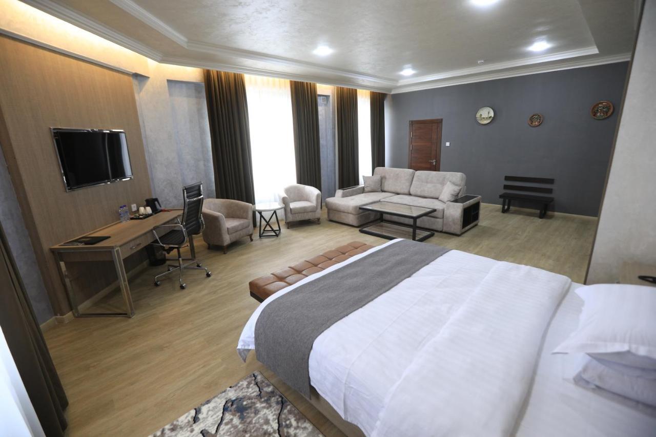 Chlnor Hotel Andijan Exterior foto