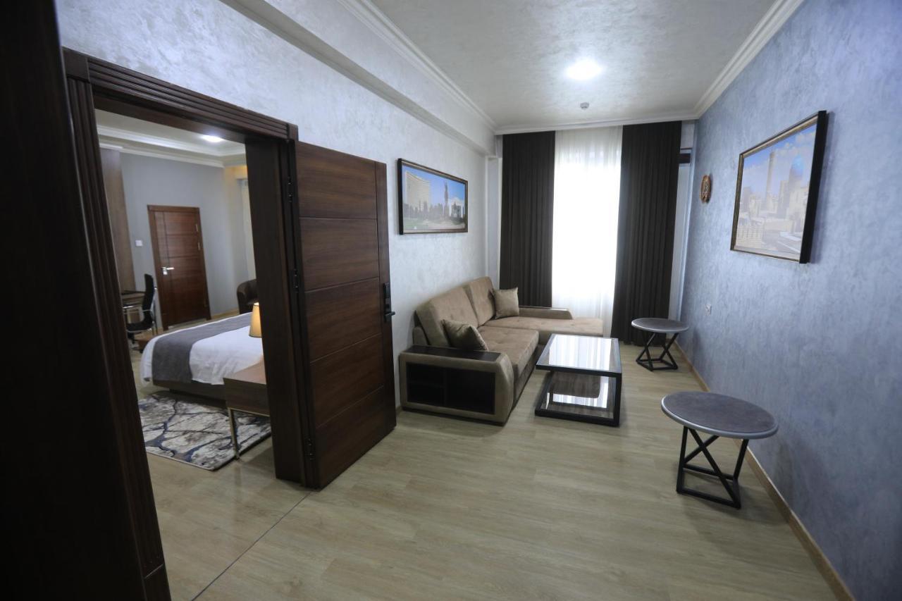Chlnor Hotel Andijan Exterior foto